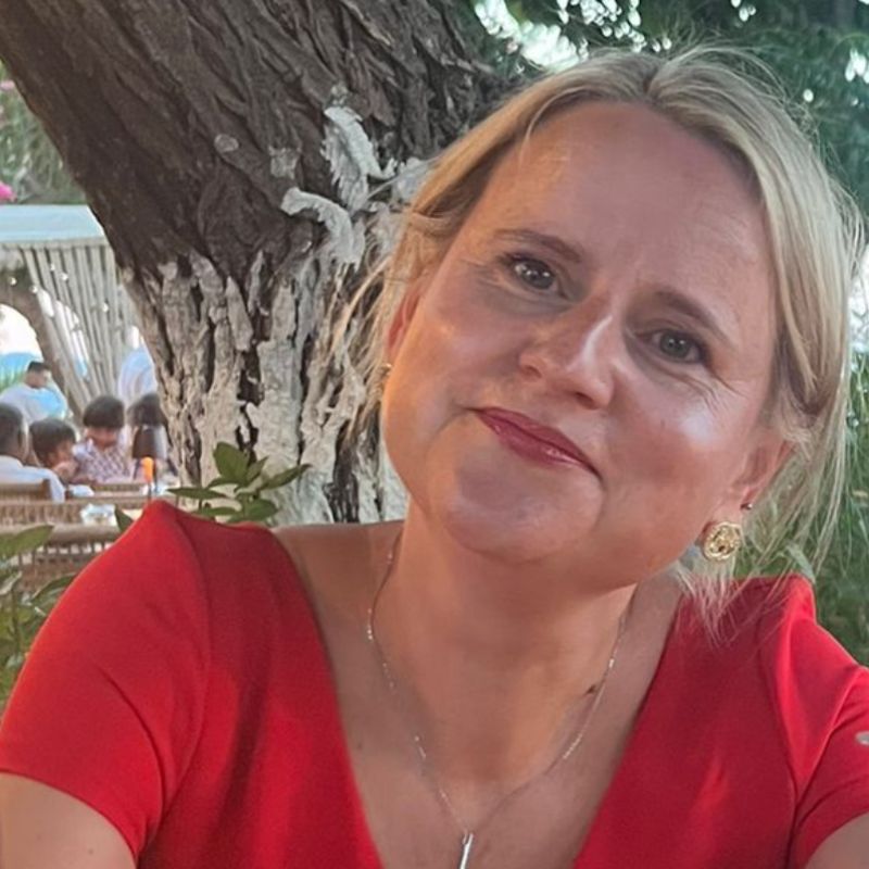Image of Jo L 
